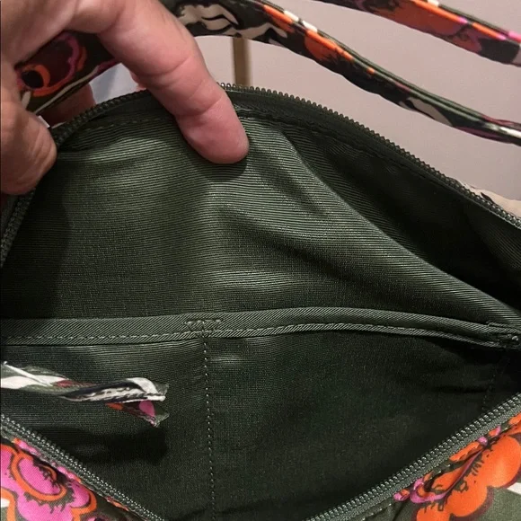 Vera Bradley Astoria Pink and Orange Floral Shoulder Bag NWOT retail $135 - Picture 9 of 9